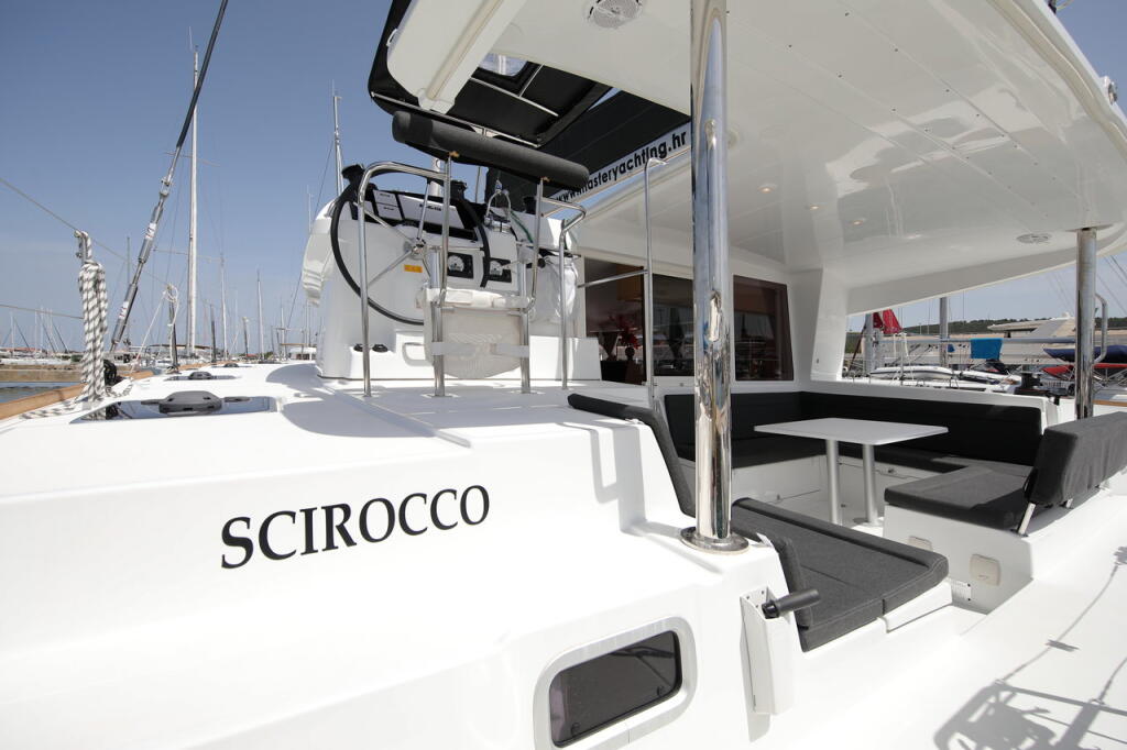Catamaran 