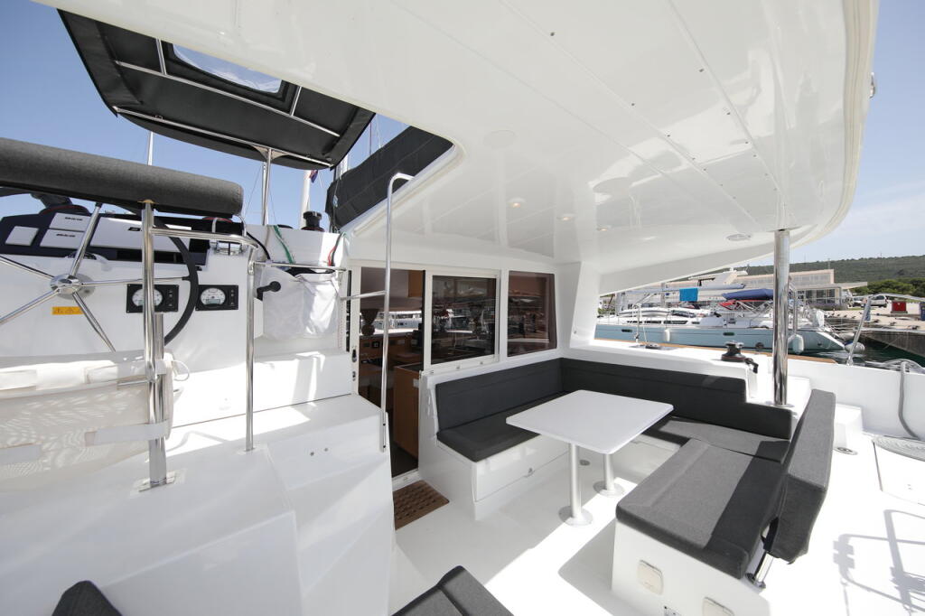 Catamaran 