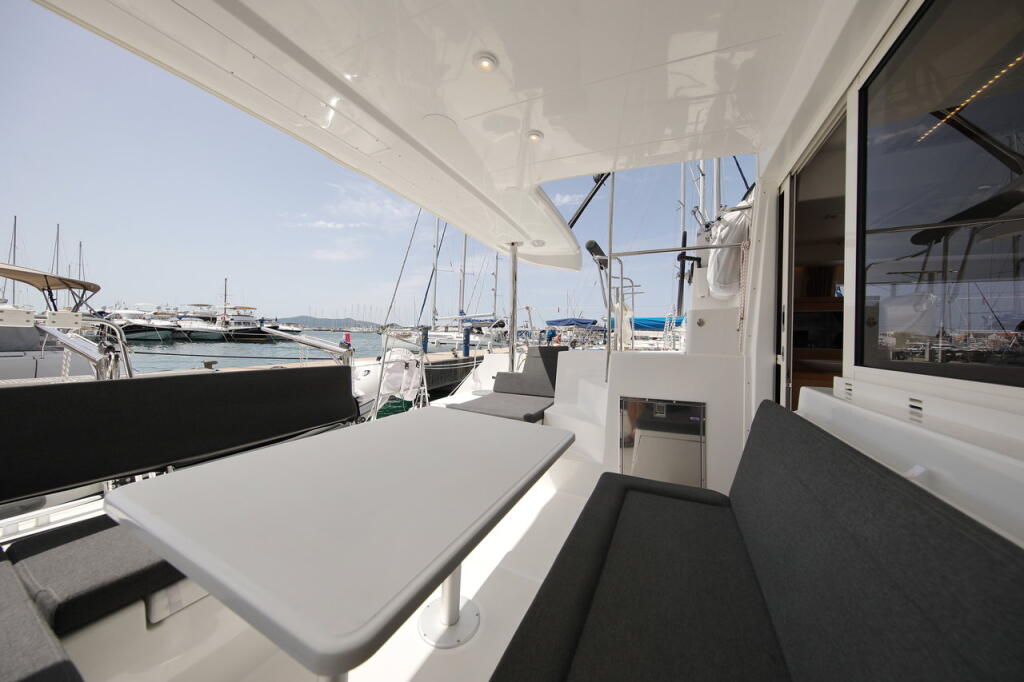 Catamaran 