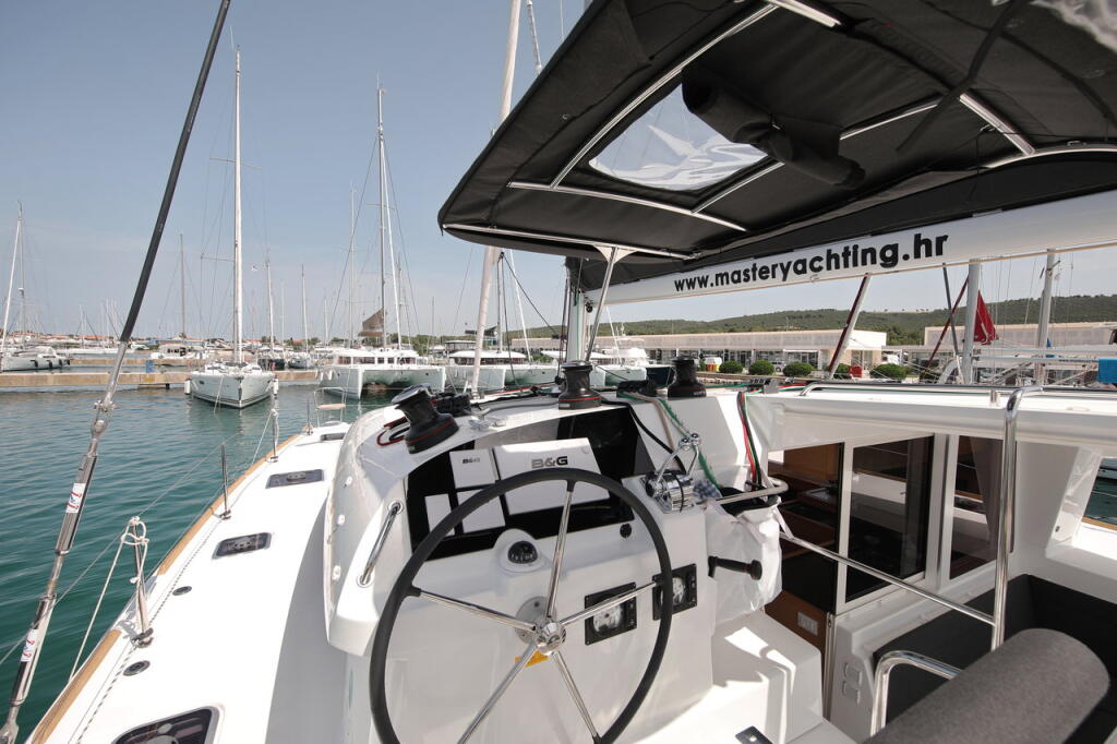 Catamaran 