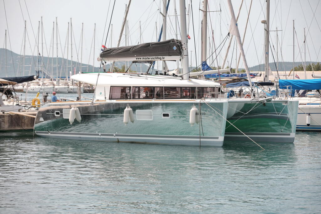Catamaran 