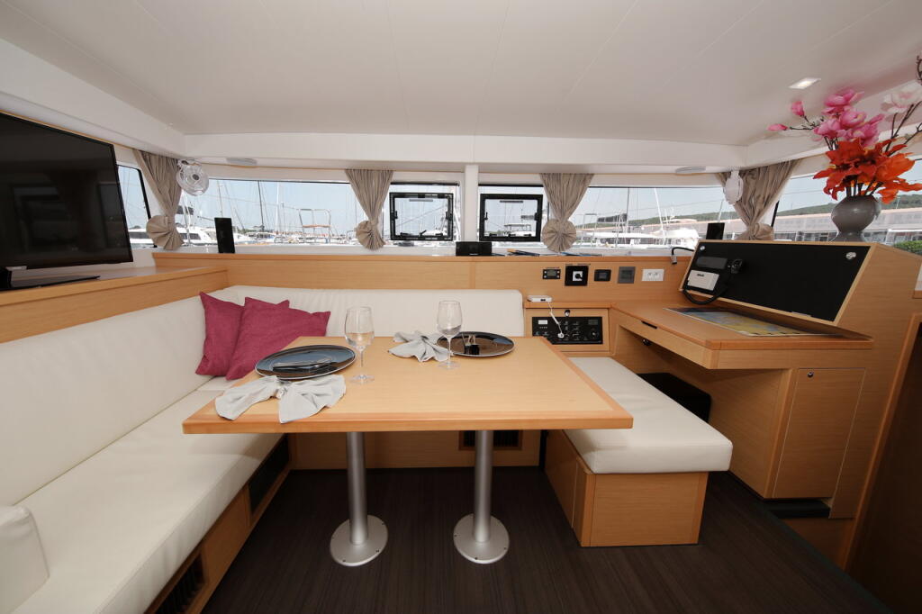 Catamaran 