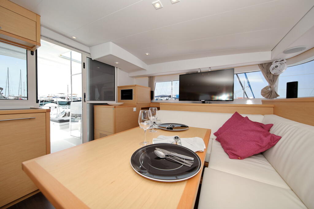 Catamaran 