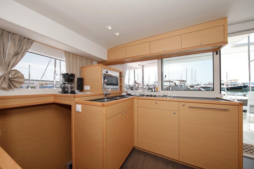 Catamaran 