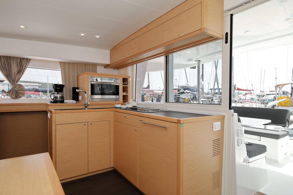 Catamaran 