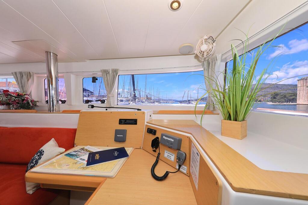 Catamaran 