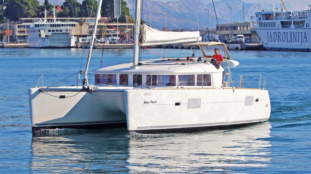 Catamaran 