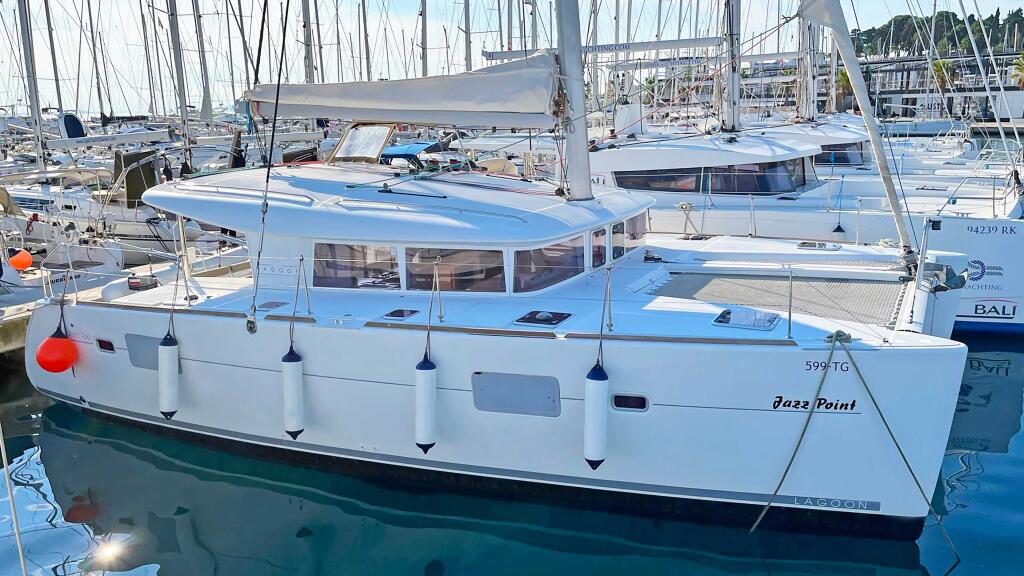 Catamaran 