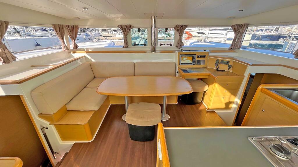Catamaran 