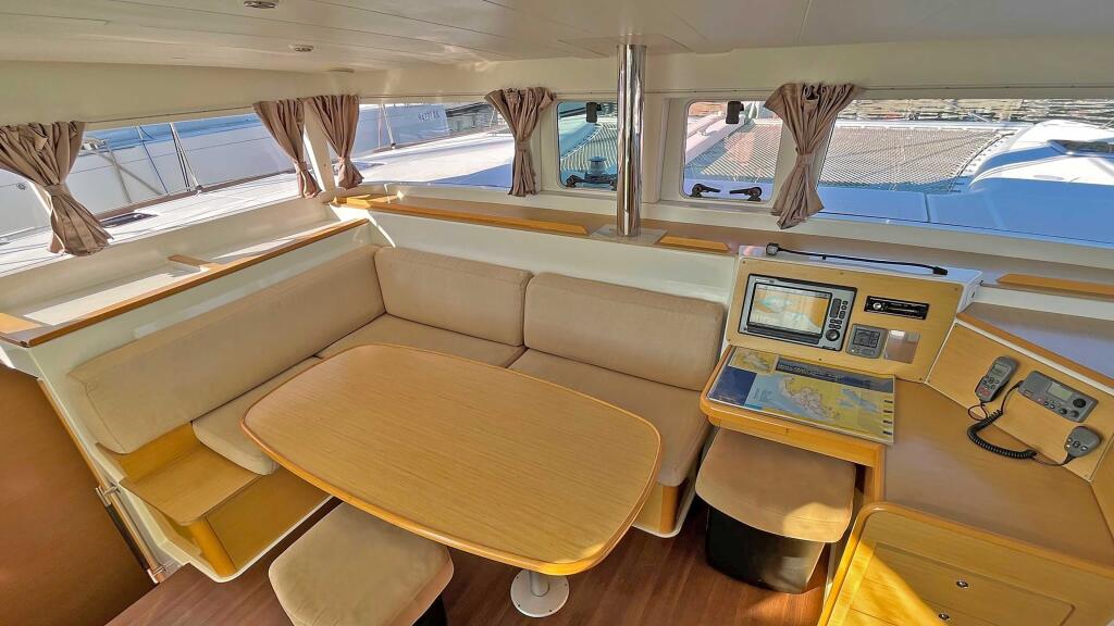 Catamaran 