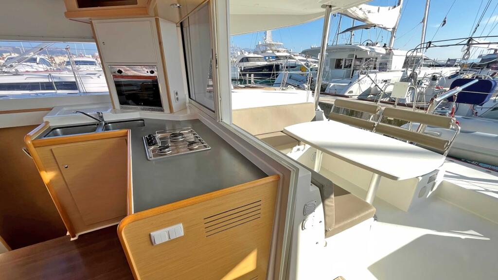 Catamaran 