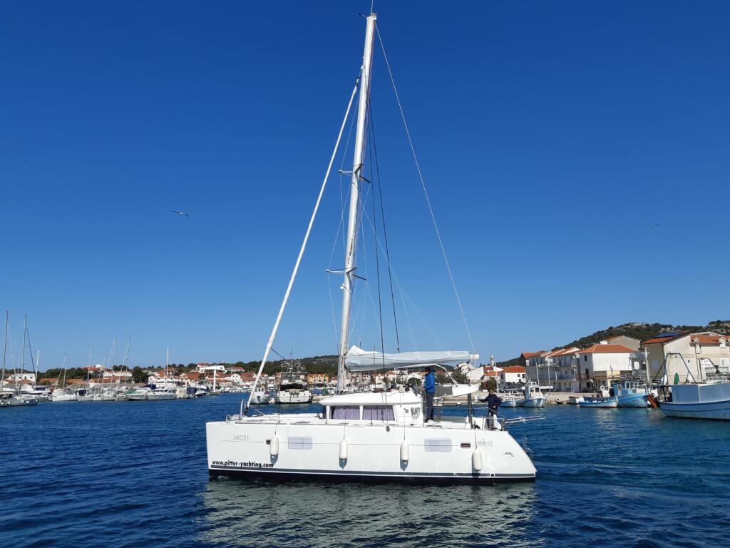 Catamaran 