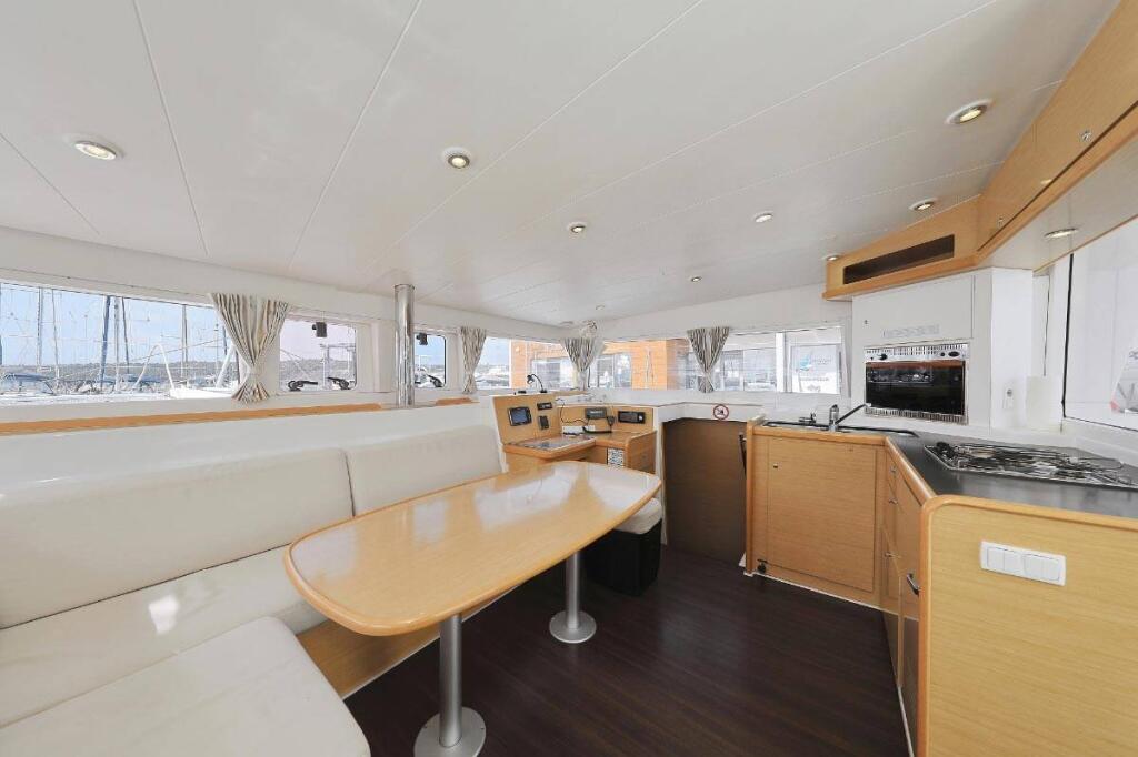 Catamaran 