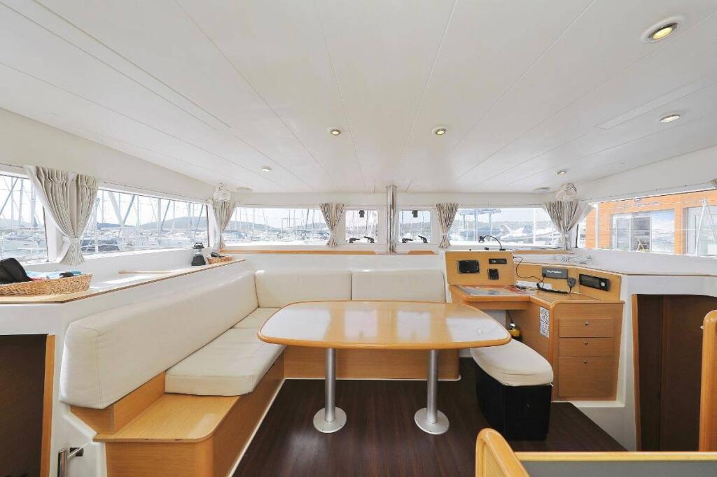 Catamaran 