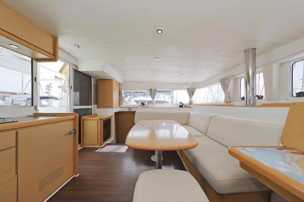 Catamaran 