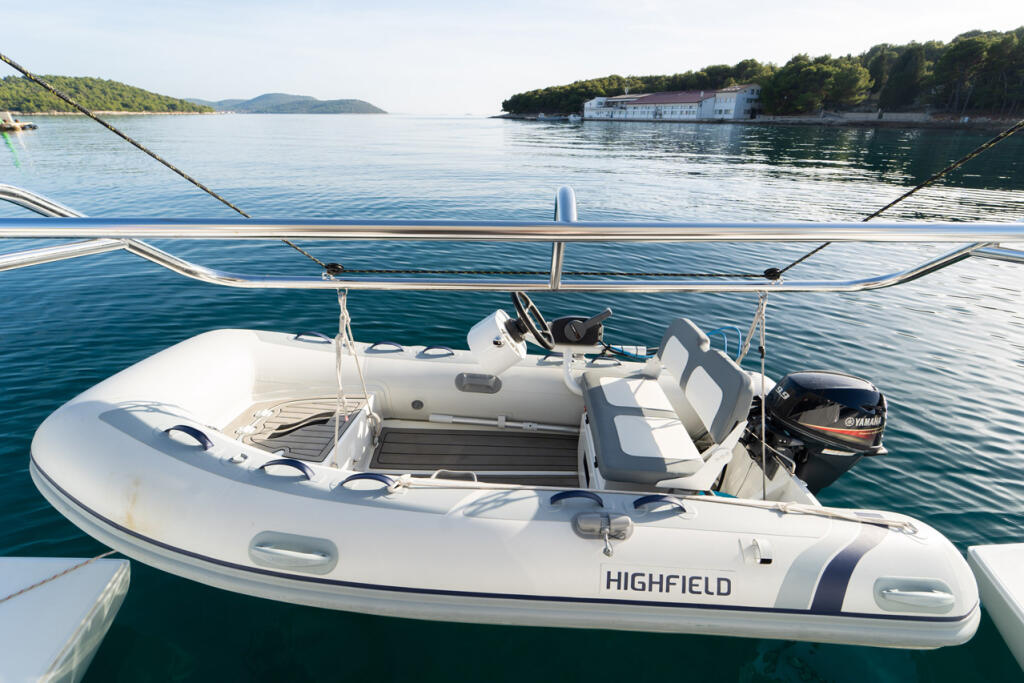 Catamaran 