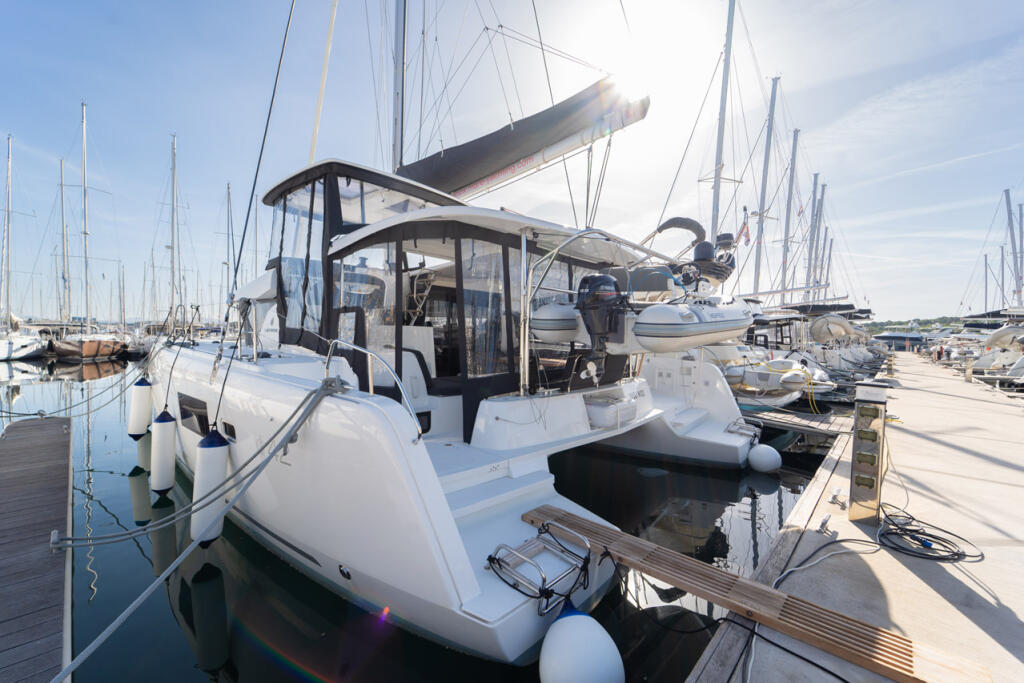 Catamaran 