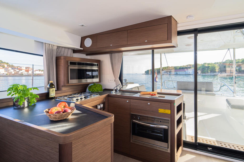 Catamaran 