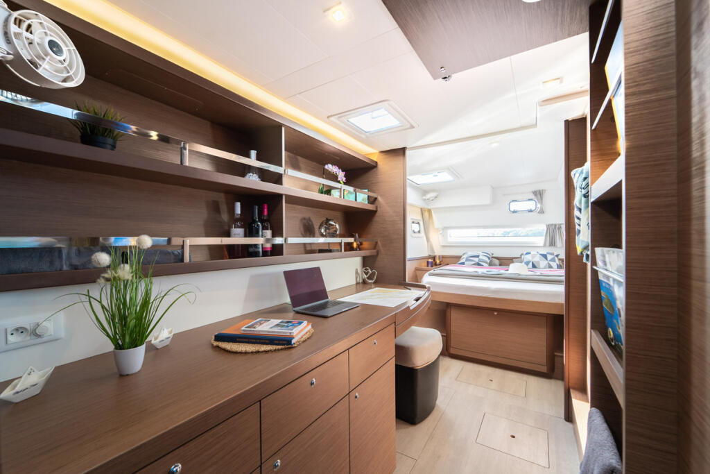 Catamaran 