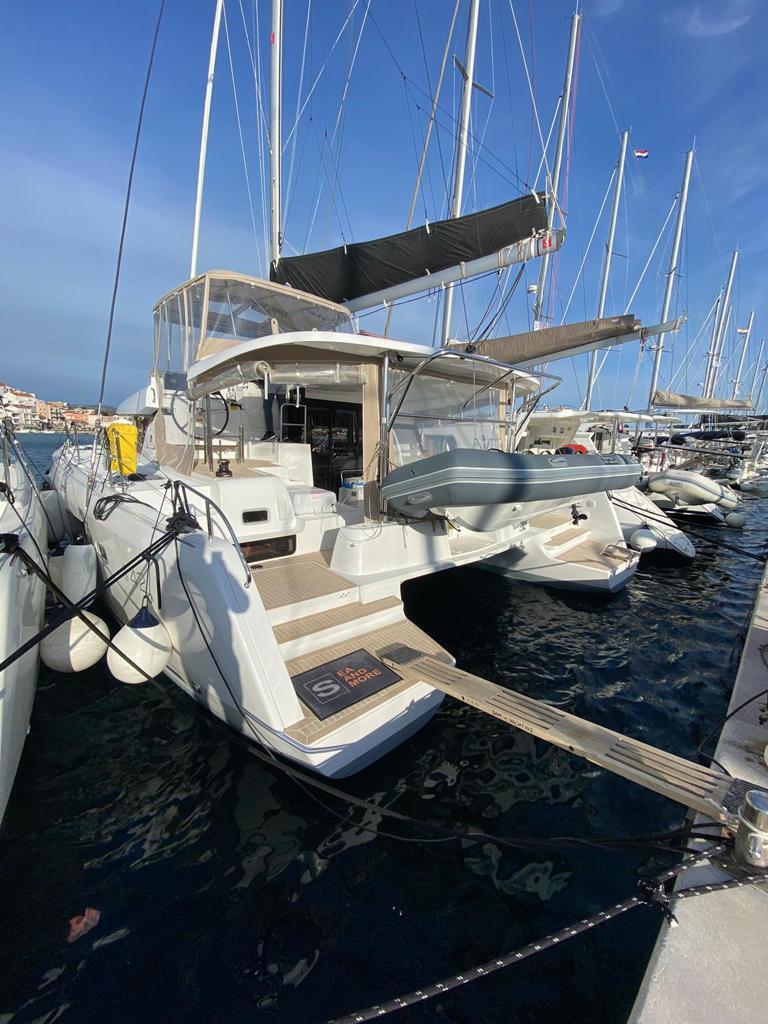 Catamaran 