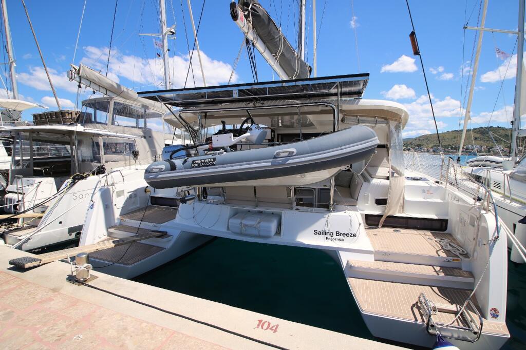 Catamaran 