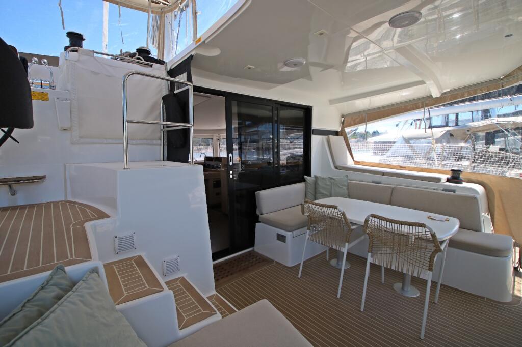 Catamaran 