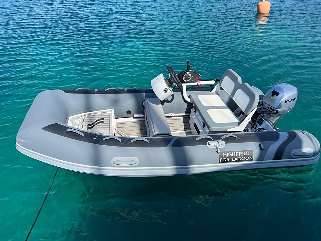 Catamaran 