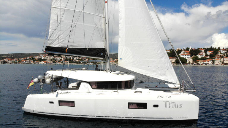 Catamaran 