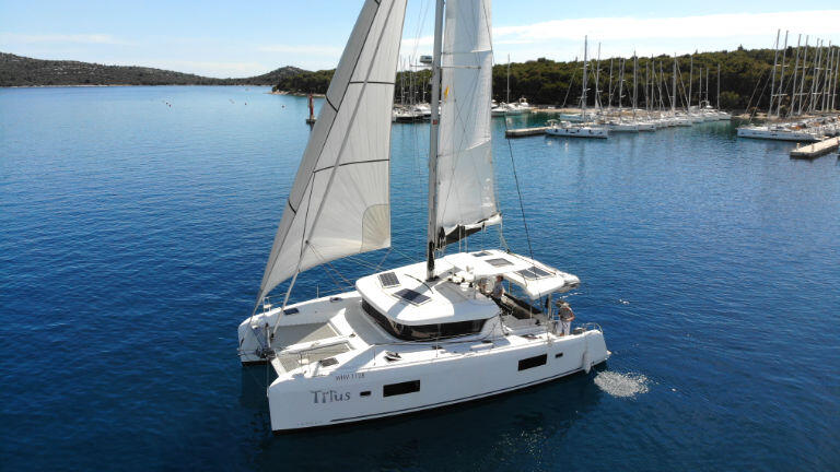 Catamaran 
