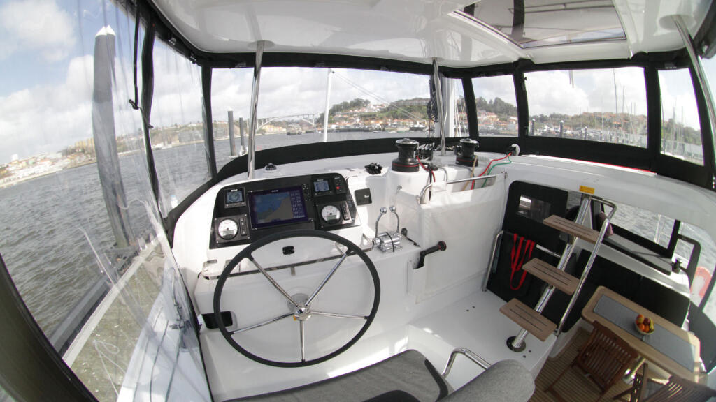 Catamaran 