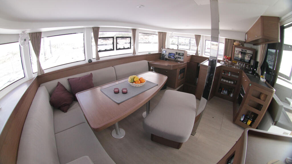 Catamaran 