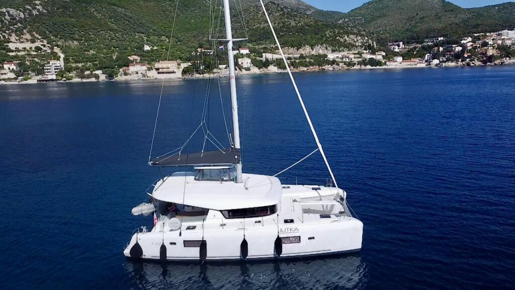 Catamaran 
