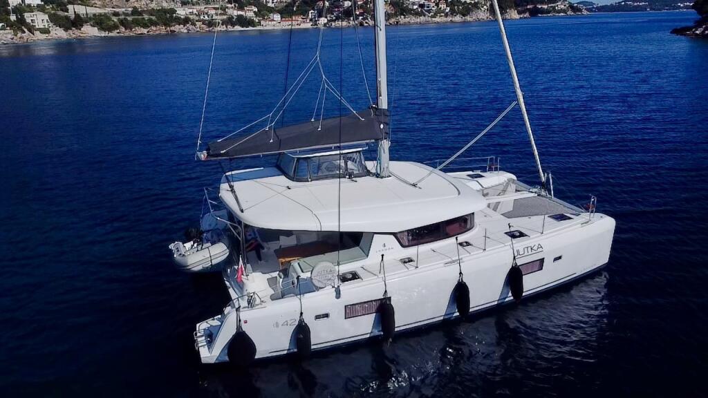 Catamaran 