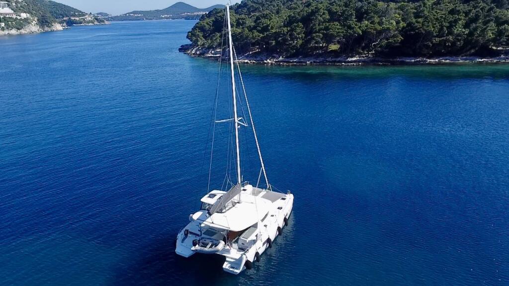 Catamaran 