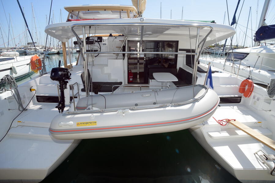 Catamaran 