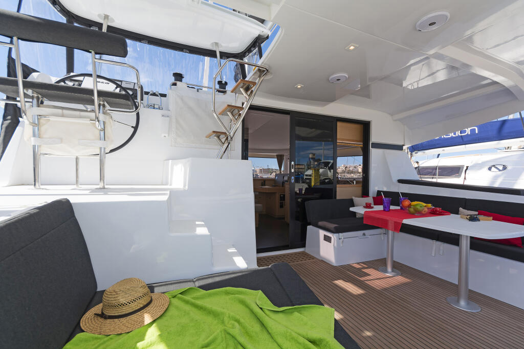 Catamaran 