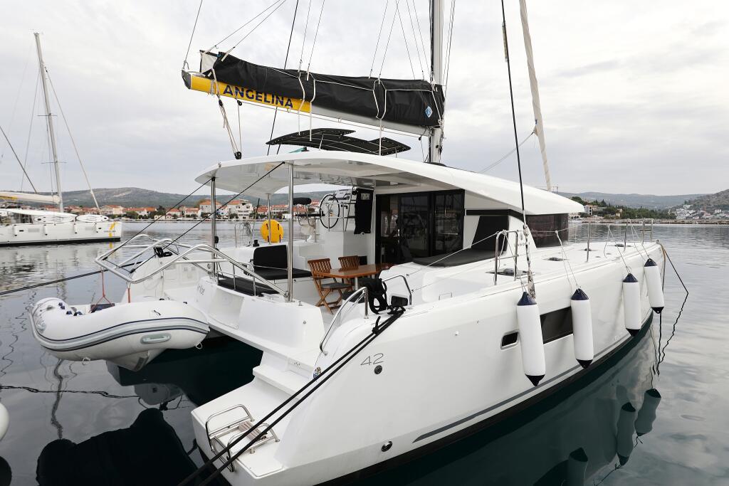 Catamaran 