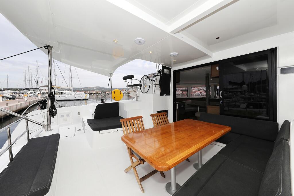 Catamaran 