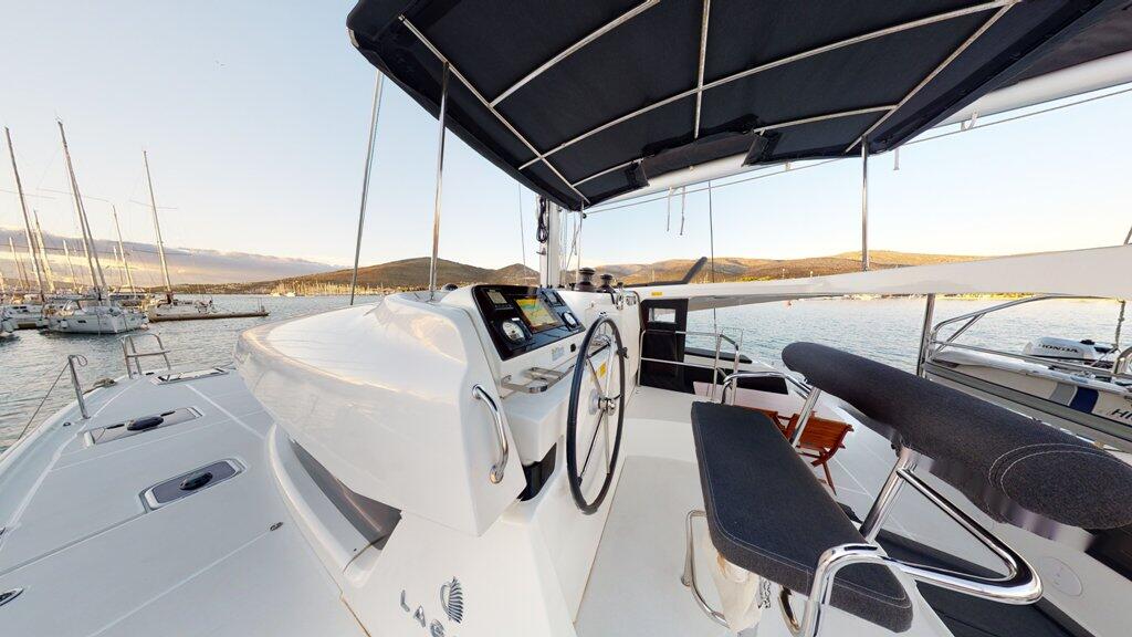 Catamaran 