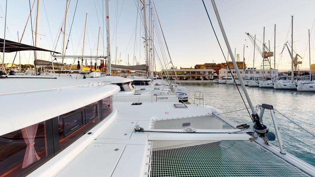 Catamaran 