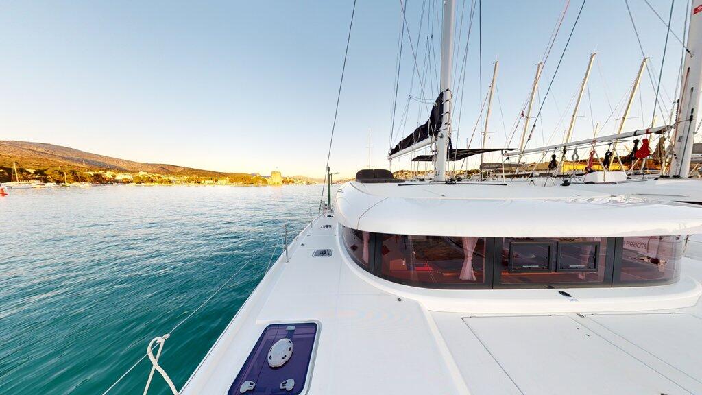 Catamaran 