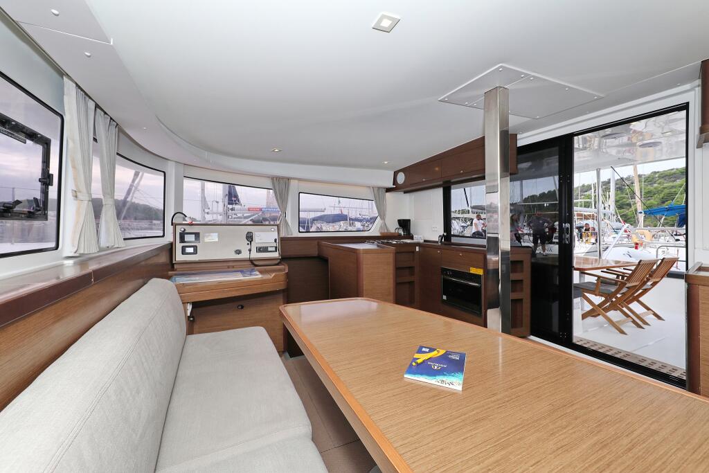 Catamaran 