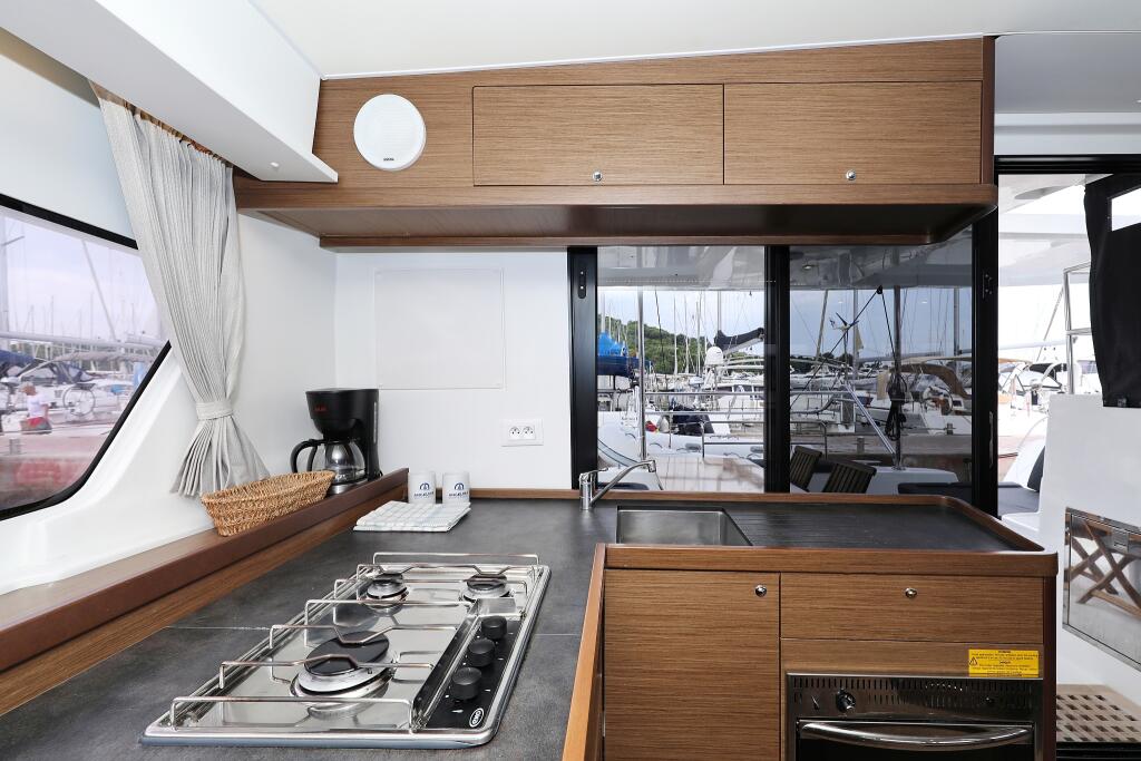Catamaran 