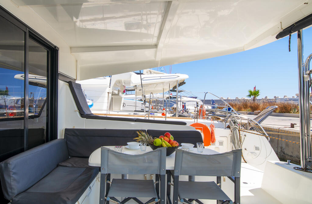 Catamaran 