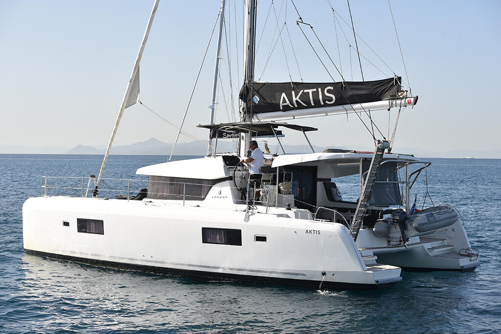 Catamaran 