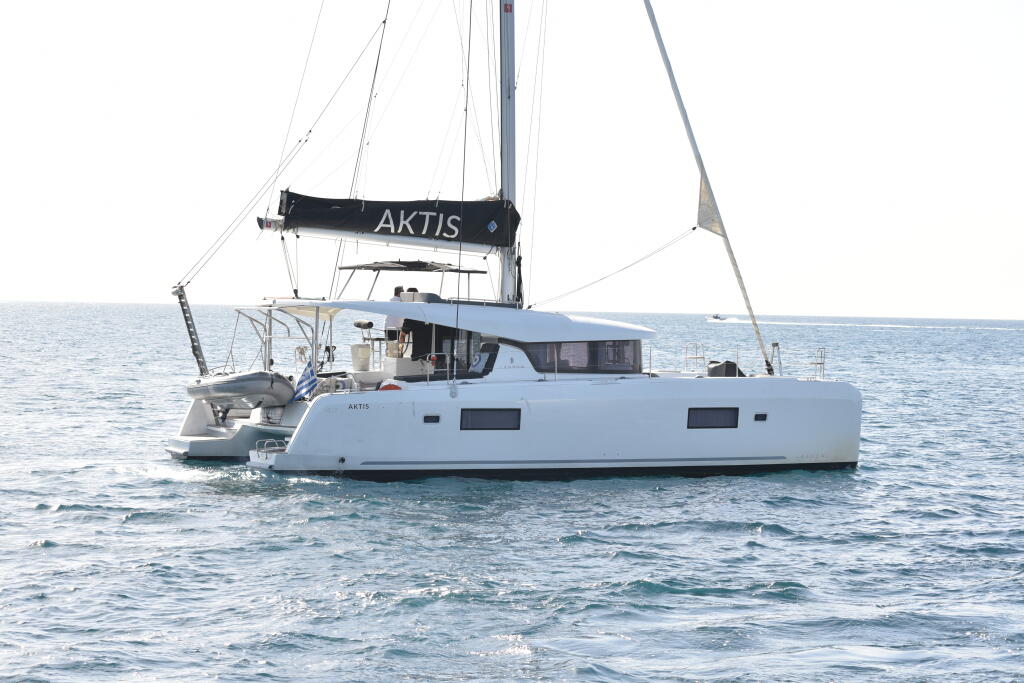 Catamaran 