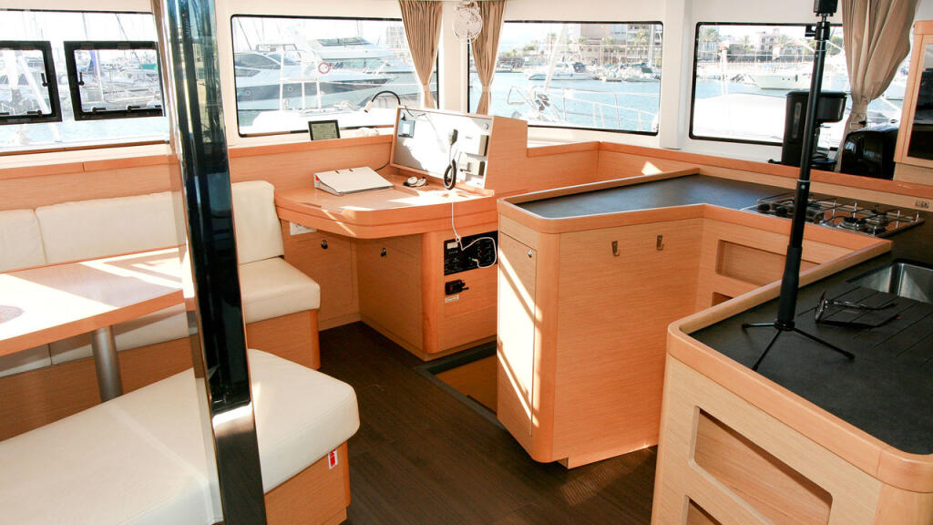 Catamaran 