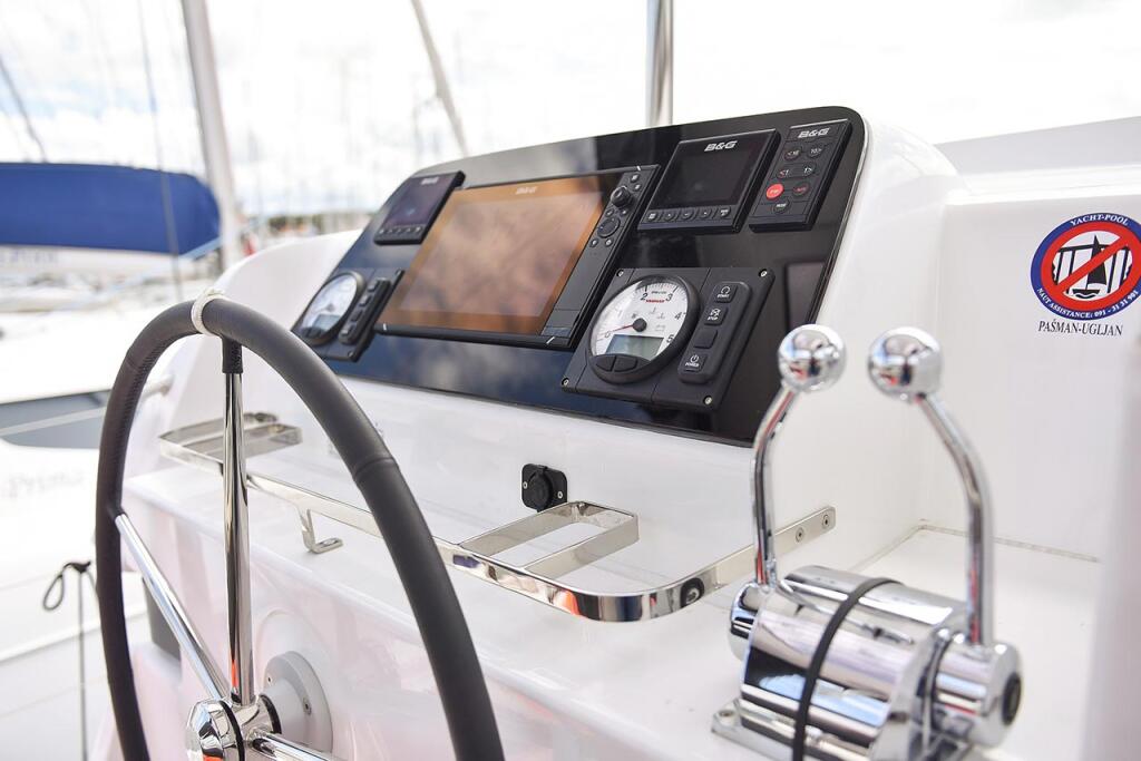 Catamaran 