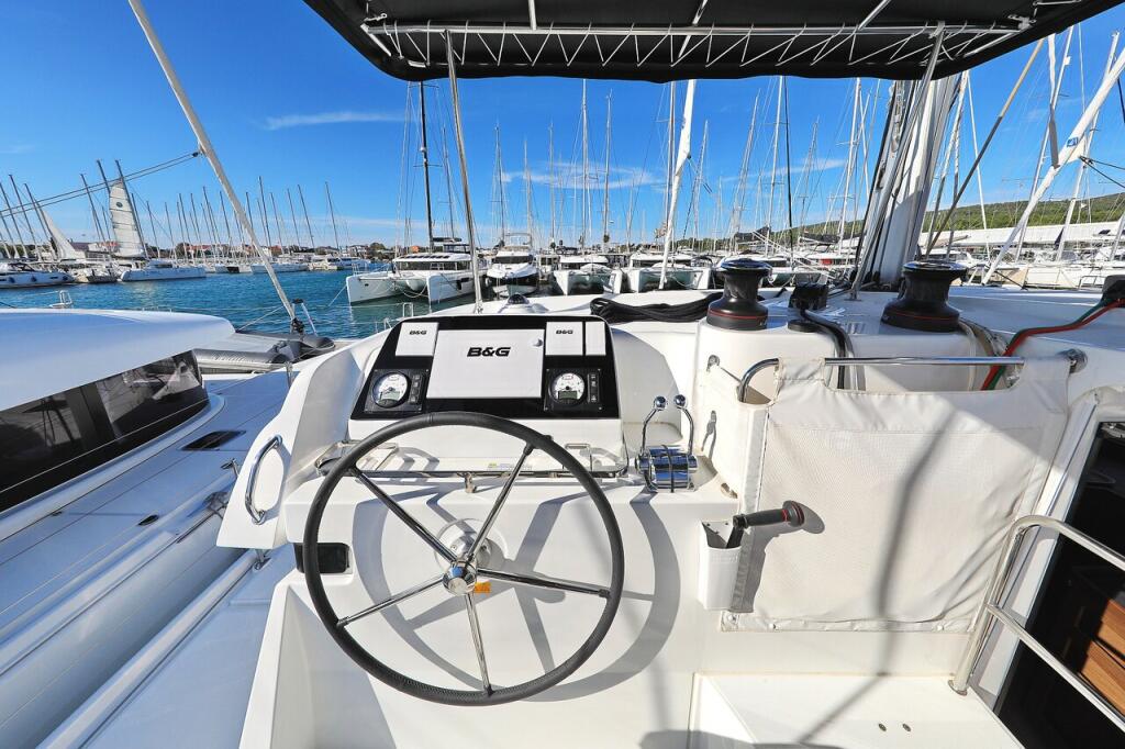 Catamaran 