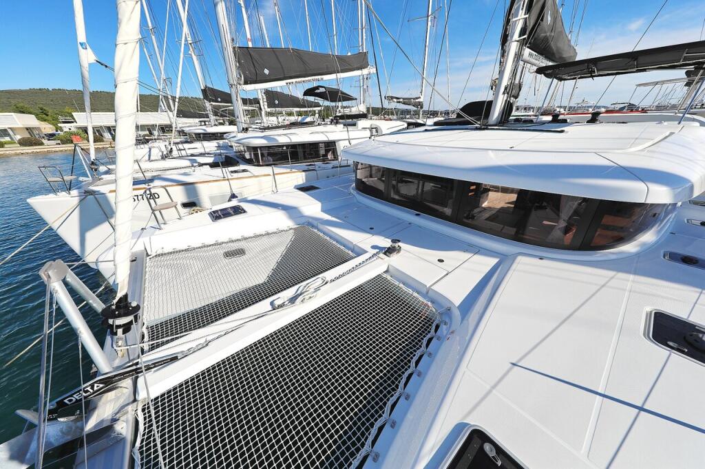 Catamaran 